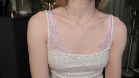 Natalie online show from November 20, 6:12 am