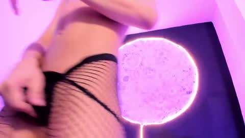 ethaancox online show from February 26, 10:15 pm