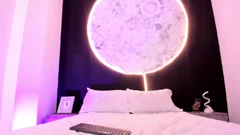 ethaancox online show from March 2, 1:58 am