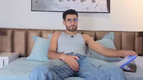 Ethan online show from July 1, 7:00 pm