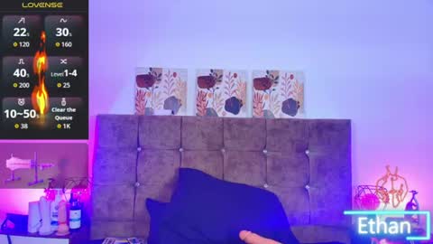 ethan  online show from July 3, 3:33 am
