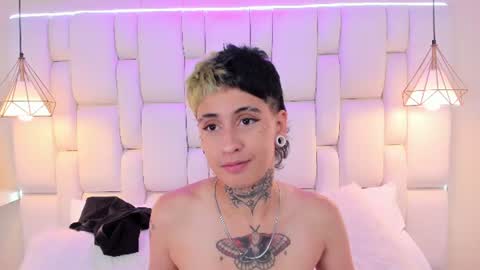 Ethan online show from July 3, 5:51 pm