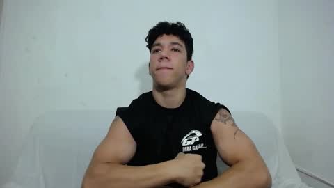 Snapshot of ethan_noir chatting on February 13, 8:24 pm Ethan Noir online show from February 13, 8:24 pm