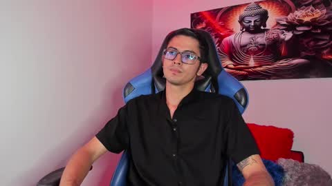 ETHAN SAI online show from February 25, 9:04 pm