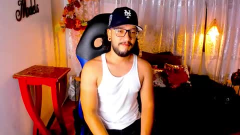ethan w7 online show from October 13, 8:22 pm