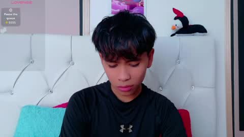 Ethan online show from April 28, 8:46 pm