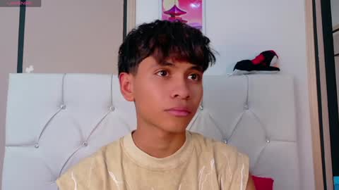 Ethan online show from April 27, 9:01 pm