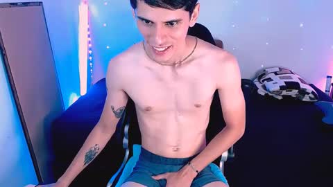 Snapshot of ethancoleeman chatting on September 14, 2:51 pm EthanColeeman online show from September 14, 2:51 pm