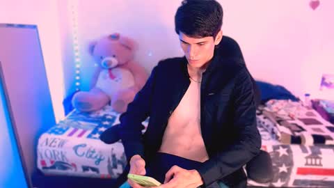 Snapshot of ethancoleeman chatting on September 25, 6:37 pm EthanColeeman online show from September 25, 6:37 pm