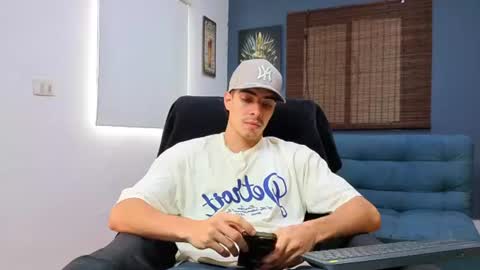 ethangreey1 online show from July 23, 2:14 pm