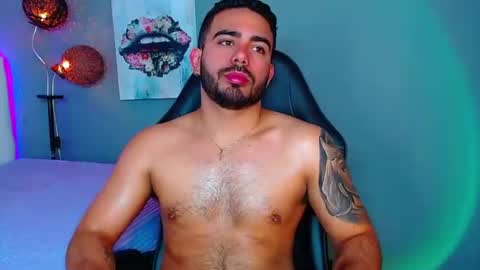 Ethan online show from July 6, 8:00 pm