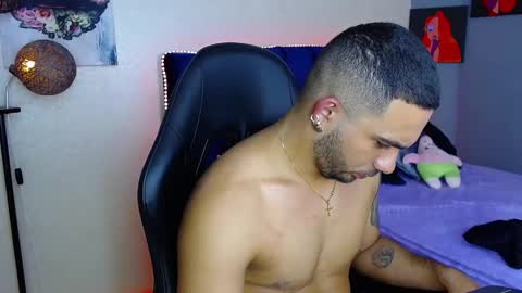 Ethan online show from May 5, 10:04 pm