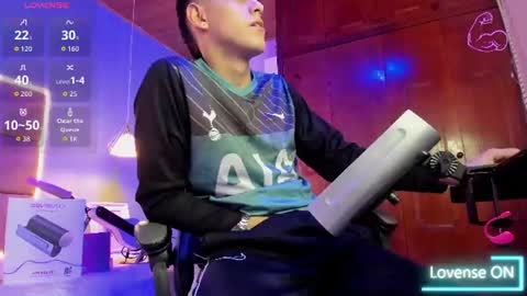 ethanx18 online show from July 28, 6:20 pm