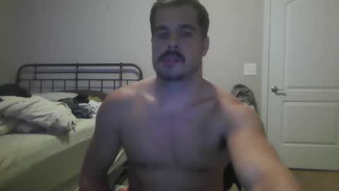 Snapshot of etim33 chatting on October 22, 2:04 am etim33 online show from October 22, 2:04 am