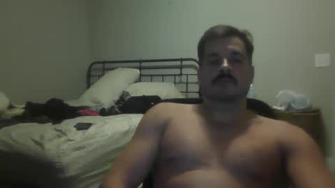 Snapshot of etim33 chatting on October 7, 2:29 am etim33 online show from October 7, 2:29 am