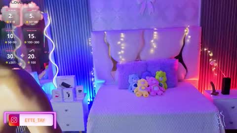 ette online show from March 5, 3:48 am