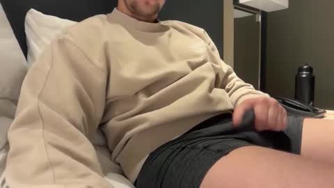 eu_dude online show from November 25, 1:37 am