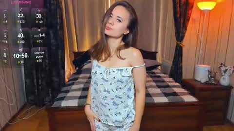 Kira and Kamila online show from October 15, 7:53 am