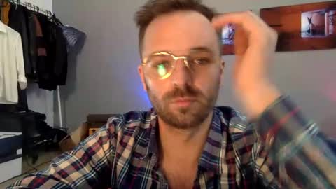 euginehot online show from March 6, 9:47 am