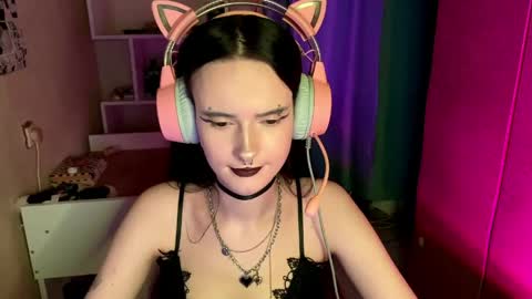 Kate online show from May 2, 5:35 am