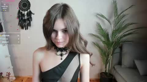 Molly online show from May 9, 10:38 pm