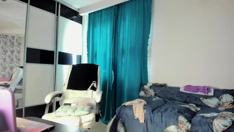 Eva online show from May 17, 10:46 am