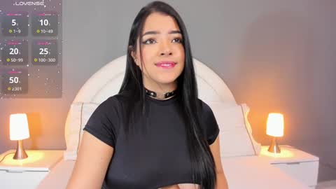 Snapshot of eva_bigboobs_ chatting on March 6, 11:36 am EVA online show from March 6, 11:36 am