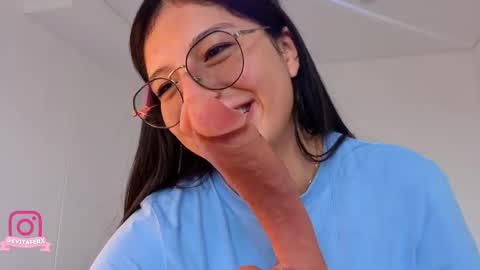 Eva online show from May 11, 2:45 pm
