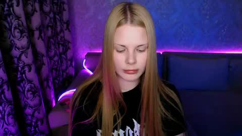 Eva online show from July 26, 7:33 pm
