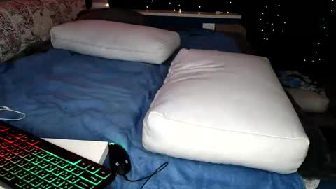 Eva online show from February 25, 6:44 pm