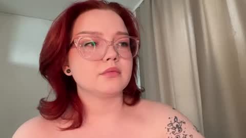 eva_kittenn online show from June 16, 1:37 pm