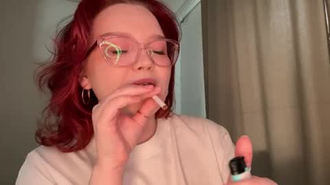 eva_kittenn online show from April 29, 1:49 pm