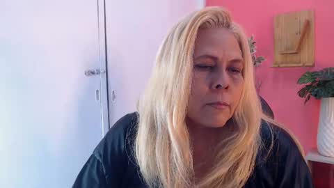 eva_love49 online show from July 10, 7:51 pm
