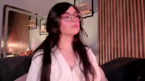 Angelinne online show from August 5, 4:31 am