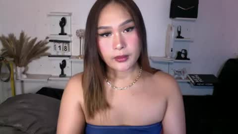 Queen Eva Mazikeen online show from June 18, 9:14 am