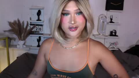 Queen Eva Mazikeen online show from July 28, 9:58 pm