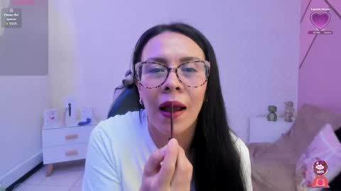 Eva  online show from April 29, 3:50 pm