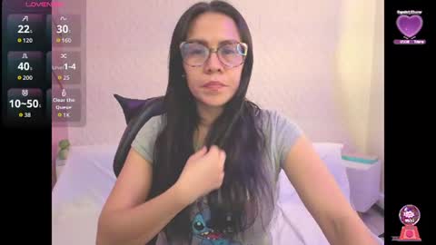 Eva  online show from June 15, 1:14 pm