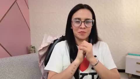 Eva  online show from June 19, 3:29 pm