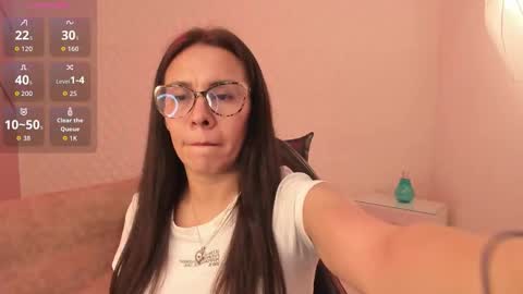 Snapshot of eva_mermaid chatting on October 7, 3:19 pm Eva online show from October 7, 3:19 pm