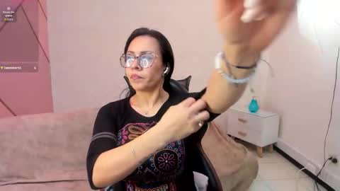 Snapshot of eva_mermaid chatting on October 15, 3:02 pm Eva online show from October 15, 3:02 pm
