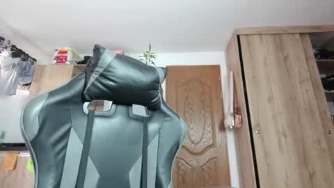 Eva cute online show from June 23, 1:28 pm