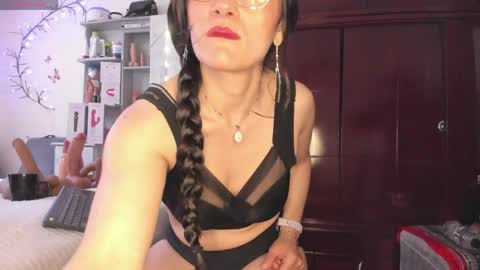 Eva Notty  online show from April 25, 1:41 pm