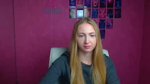 Snapshot of eva_oliviaa chatting on October 17, 11:14 am Eva online show from October 17, 11:14 am