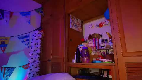 Eva  online show from July 7, 12:09 pm