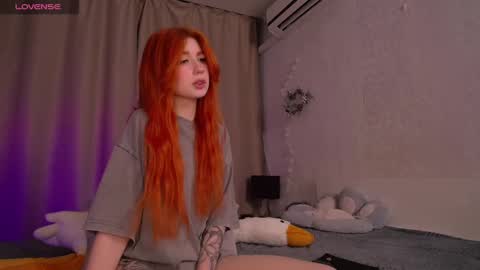 Snapshot of evaa_moonn_ chatting on January 22, 11:23 am Eva online show from January 22, 11:23 am