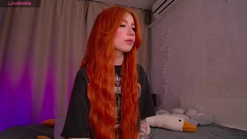 Snapshot of evaa_moonn_ chatting on March 9, 11:25 pm Eva online show from March 9, 11:25 pm