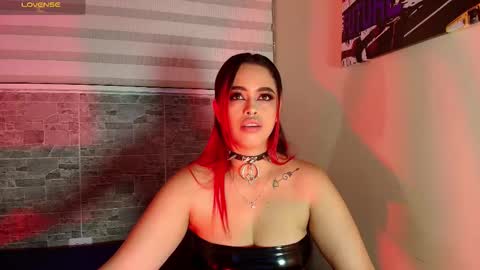 Snapshot of evaafoxxy_ chatting on September 29, 12:26 pm evaafoxxy_ online show from September 29, 12:26 pm