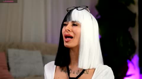 Eva  online show from January 15, 5:38 am