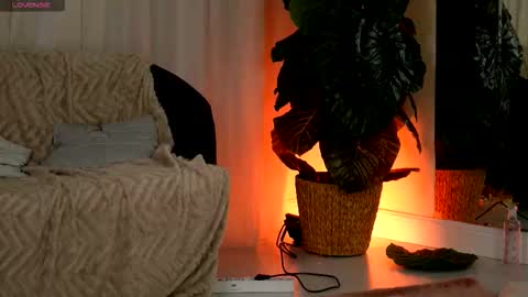 Eva  online show from January 11, 4:40 am